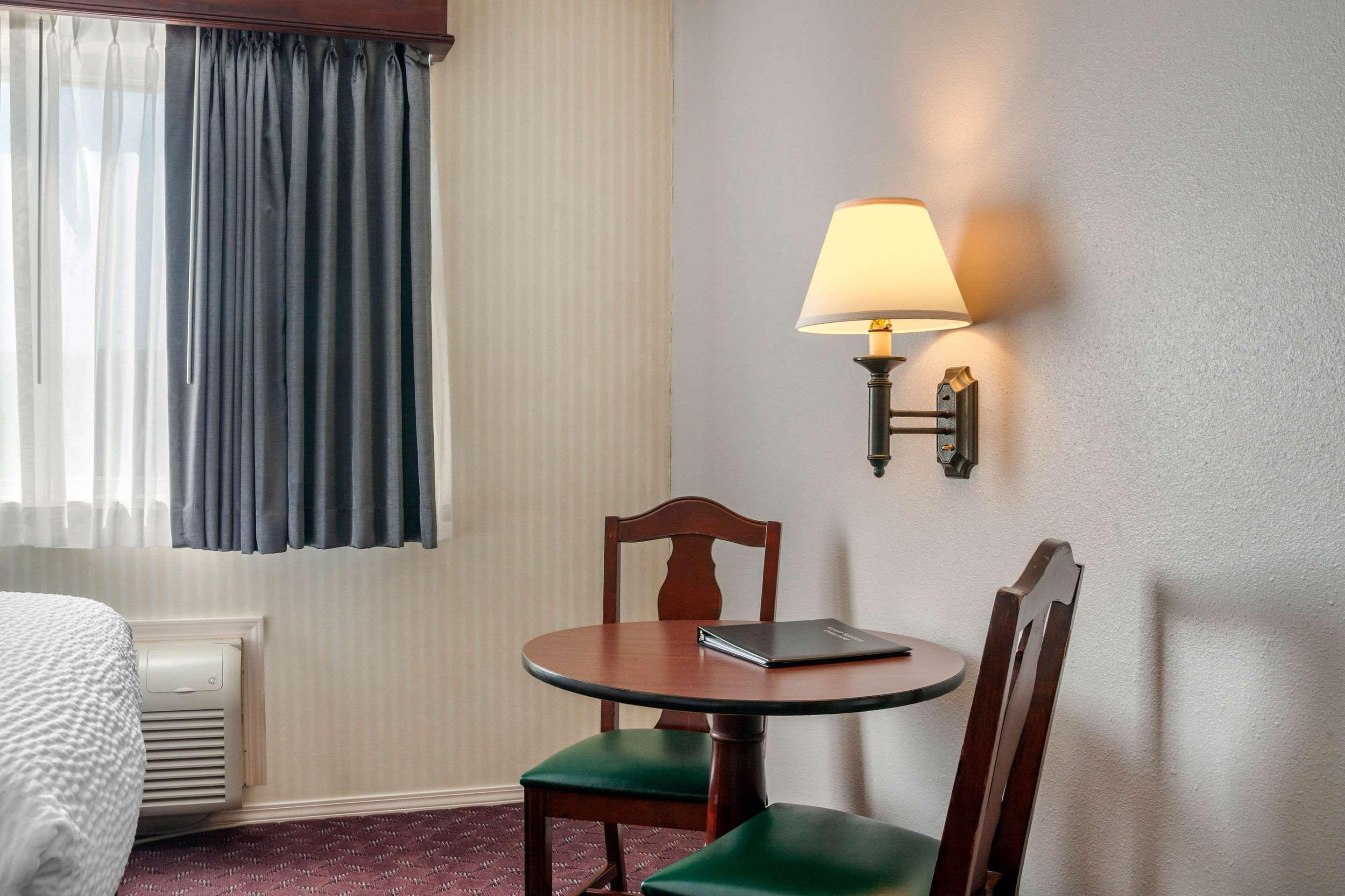 The Wisconsin Hotel & Conference Center Lake Delton Extérieur photo